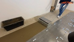 NetYou III - urządzenie do szybkiego i równego nakładania kleju na posadzkę