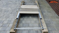 Set per l'applicazione rapida e uniforme della colla su piastrelle ceramiche, larghezza massima 80 cm