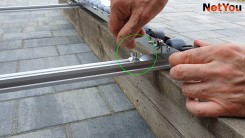 Kit pour une application rapide et uniforme de colle sur carreaux de céramique, largeur maximale 80 cm