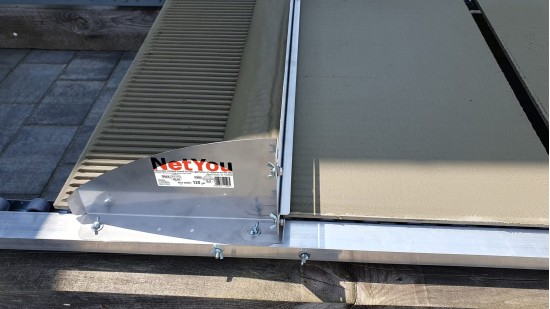 Набор для быстрого и равномерного нанесения клея на керамическую плитку, максимальная ширина 120 см.